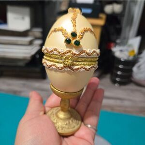 Jeweled jewelry box with green stones